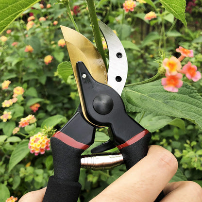 Gonicc Tijeras de podar Profesionales Forjada en acero y recuibierta en TITANIO (GPPS-1003), afiladas, con Hoja de Bypass. Tijera de Jardin ergonómicas y Ligeras gonicc