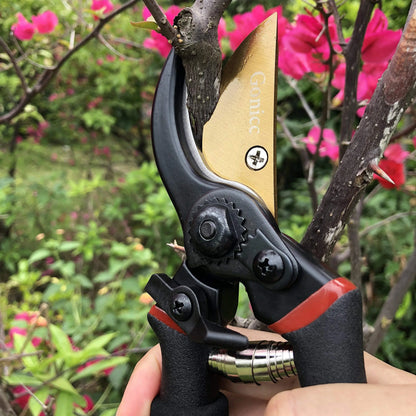 Gonicc Tijeras de podar Profesionales Forjada en acero y recuibierta en TITANIO (GPPS-1003), afiladas, con Hoja de Bypass. Tijera de Jardin ergonómicas y Ligeras gonicc
